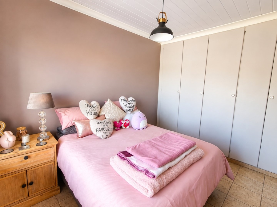  Bedroom Property for Sale in Roodia Free State